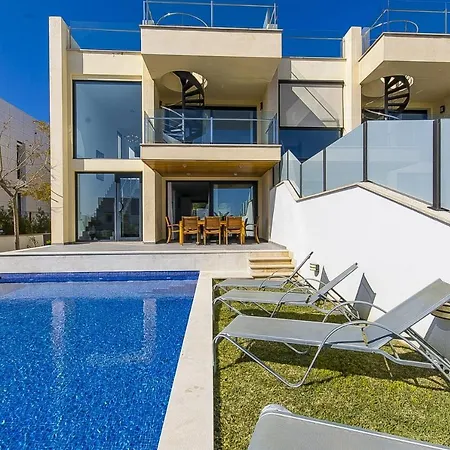 Aqua Villa